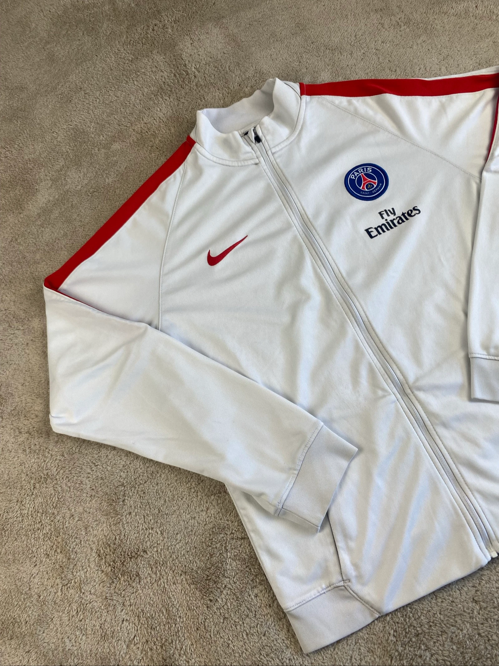 Nike PSG Jaqueta Esportiva Dri-FIT Branca Vermelha Tamanho XL Juvenil – photo 3